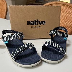 NWT Native Shoes - Charley Sandals, Kids Size 1